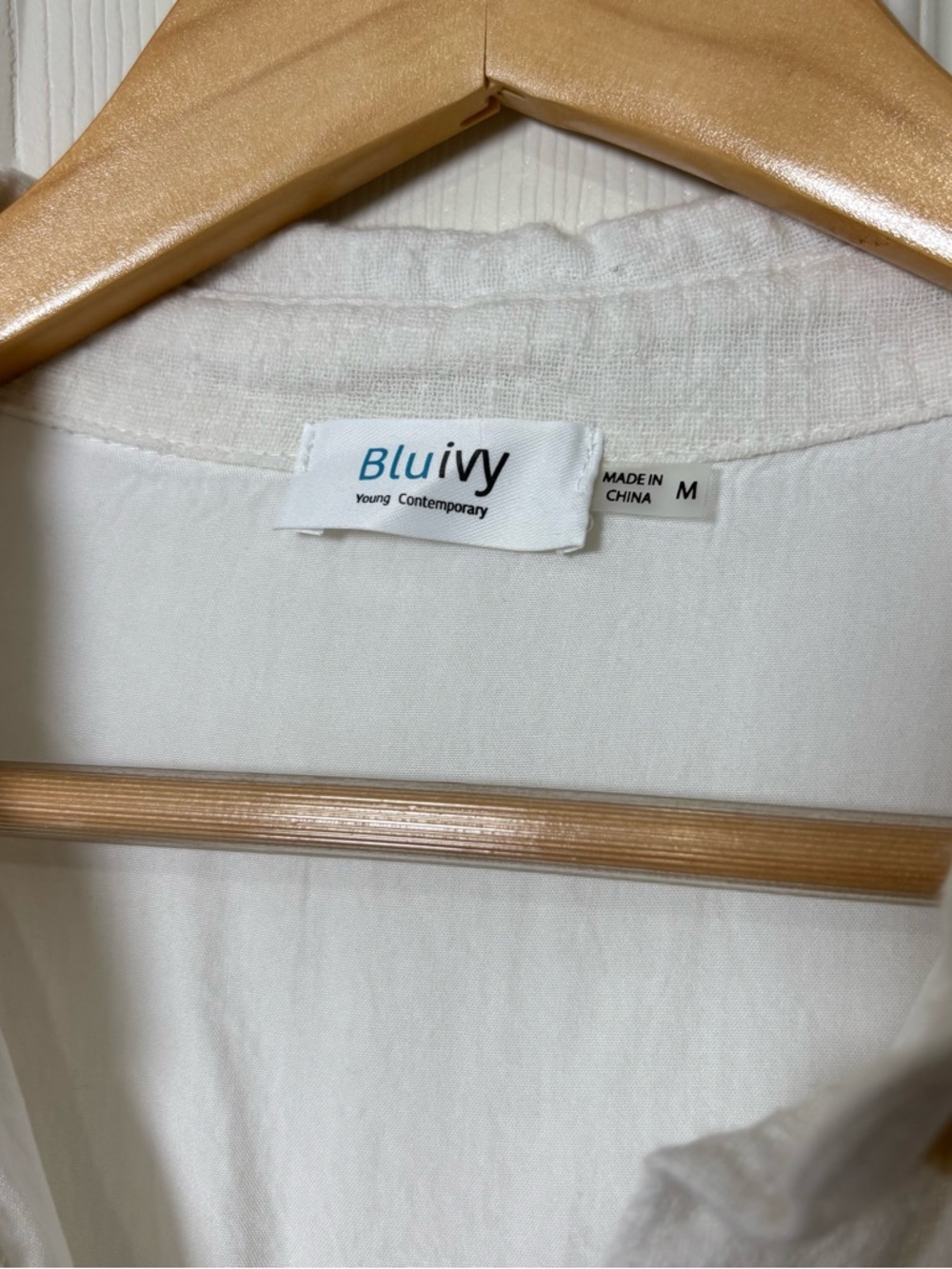 Coastal Button Down Top Womens Medium White Pockets Beach Travel Textured Resort - Picture 3 of 9